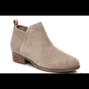 Toms Deia Booties Size 7